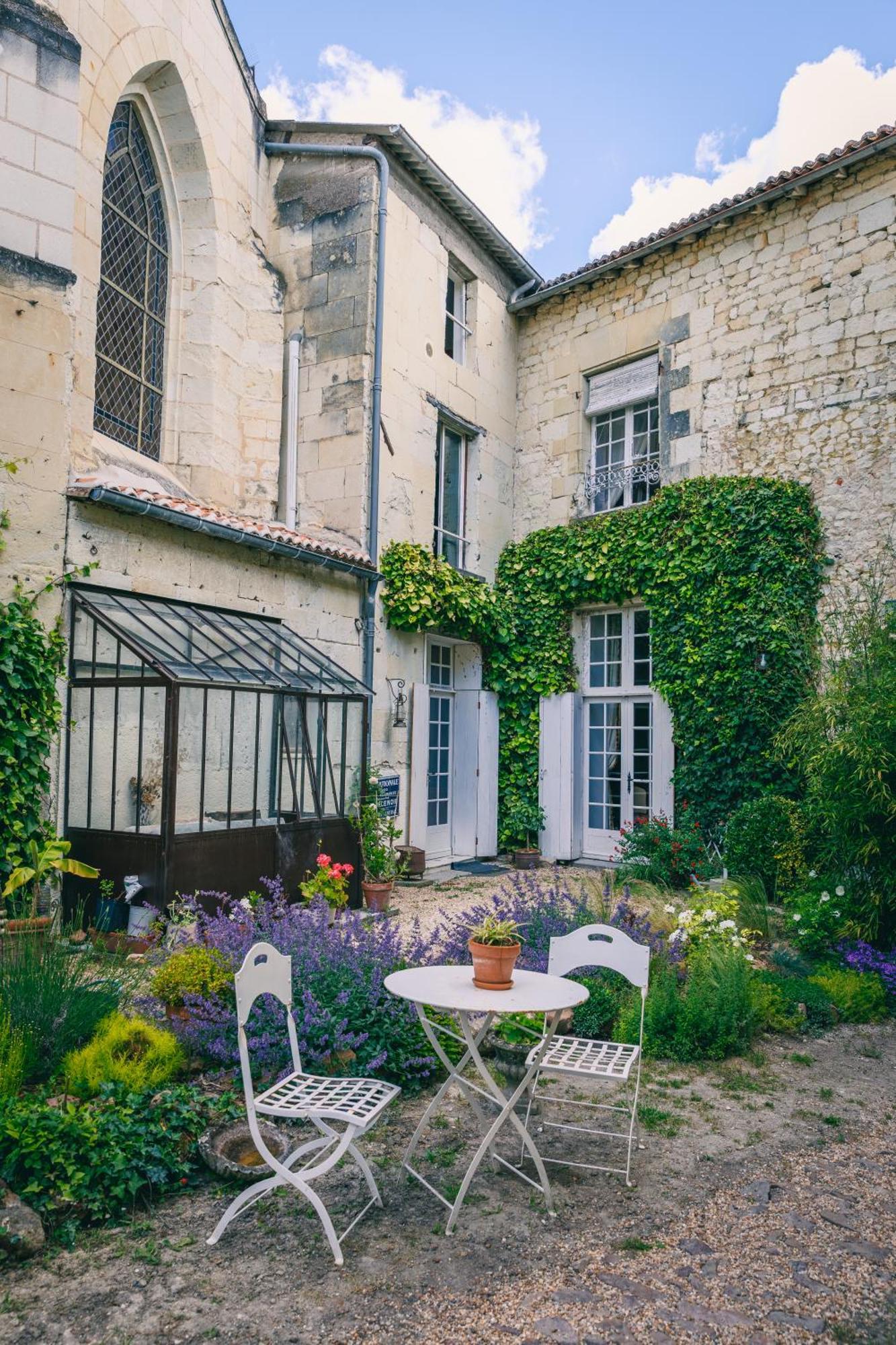 Le Prieure Sainte Croix Otel Loudun Dış mekan fotoğraf